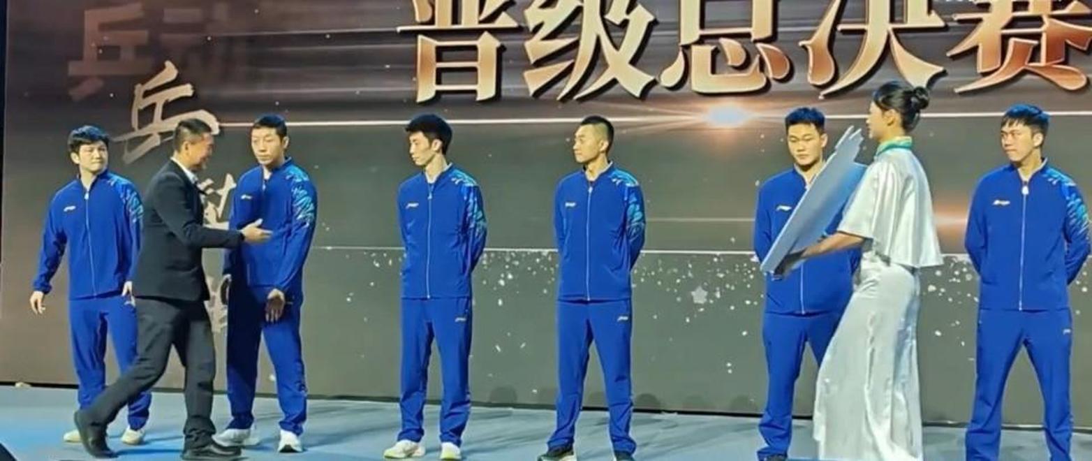 上海队在紧张比赛中胜出，晋级成功
