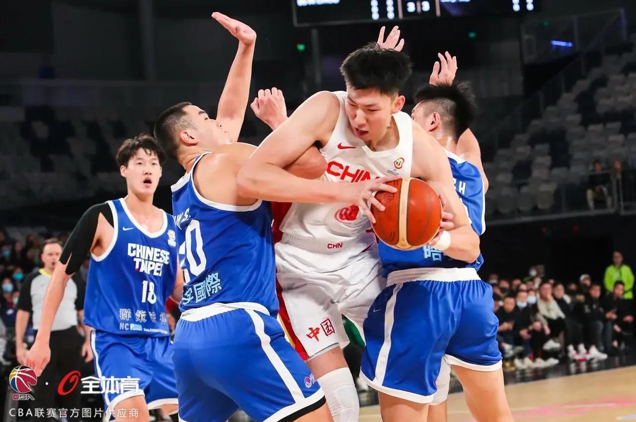 两连胜!三人篮球世界杯-中国男篮绝杀加拿大(中国男篮输加拿大多少分)