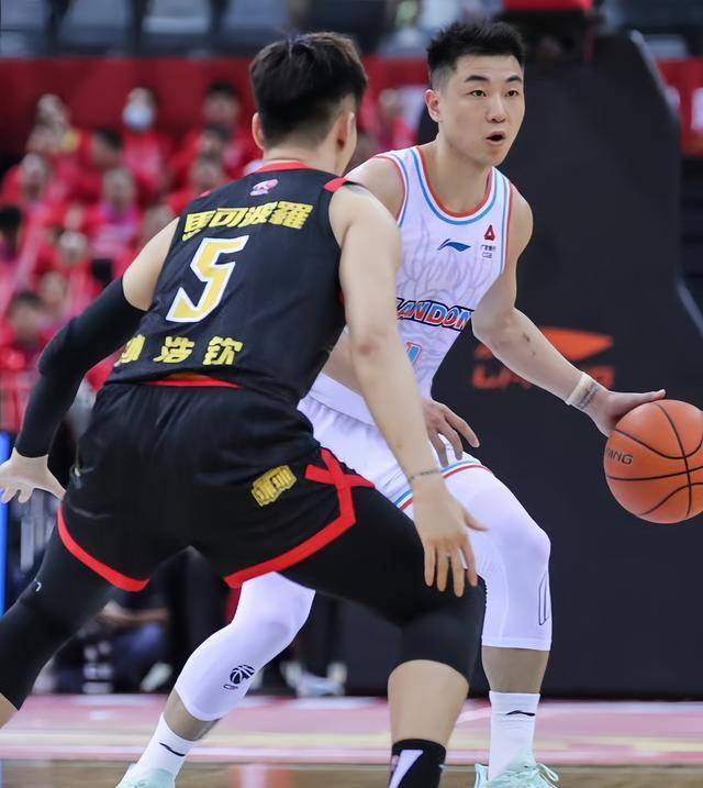 常规赛场均177分54篮板，张宁22-23赛季集锦(张宁cba常规赛首秀)
